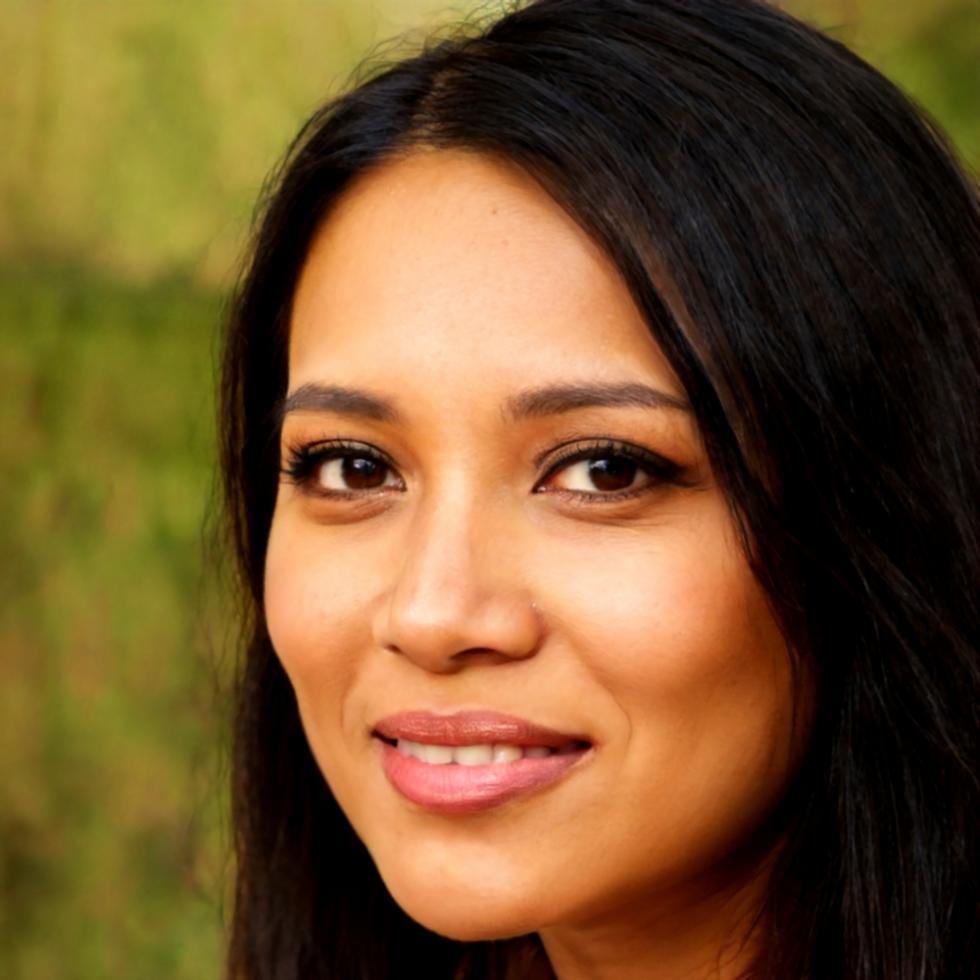 Sienna Koskinen, senior financial educator